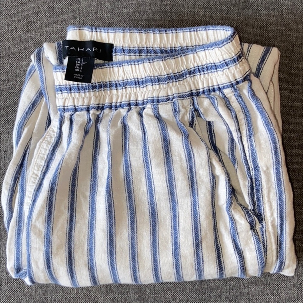 Tahari Pants size Small